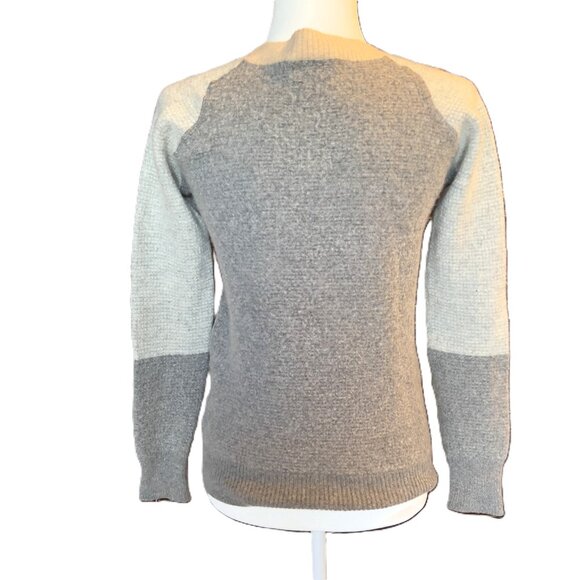 J.Crew Women Sz S 100% Cashmere Two Tone Crew Neck Raglan Sleeve Sweater Gray - Picture 2 of 8